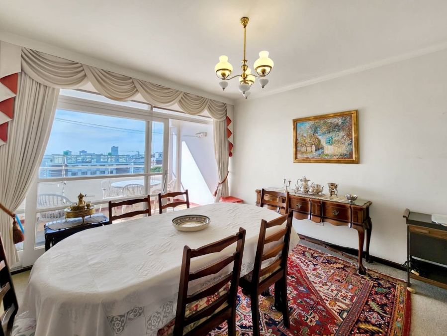 3 Bedroom Property for Sale in Sea Point Western Cape
